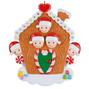 Gingerbread family with Elf